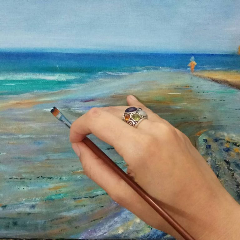 Read more about the article #artistlife #originalart #artstudio #linoylevari #oilcolors #painting #seascape
